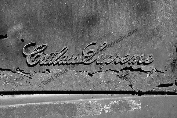 Chevrolet Chevy Cutlass Supreme